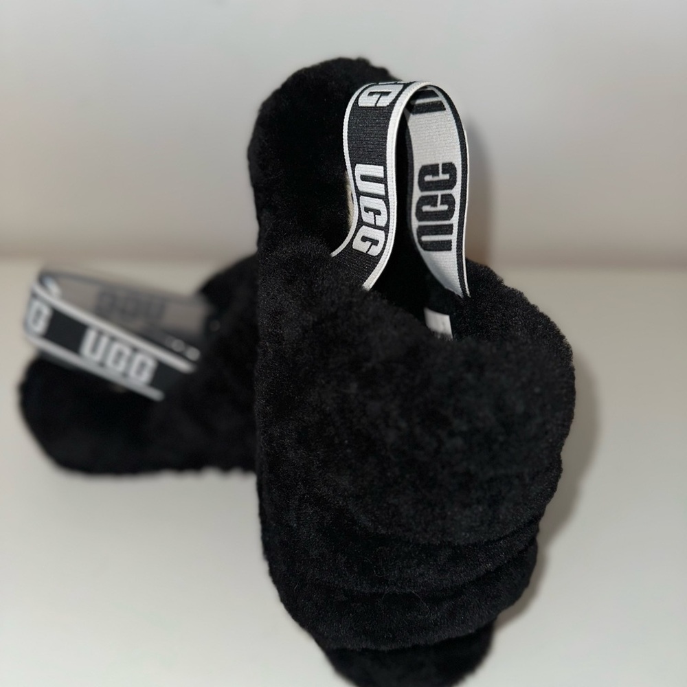 UGG Black Fluffy Slippers with Logo Strap